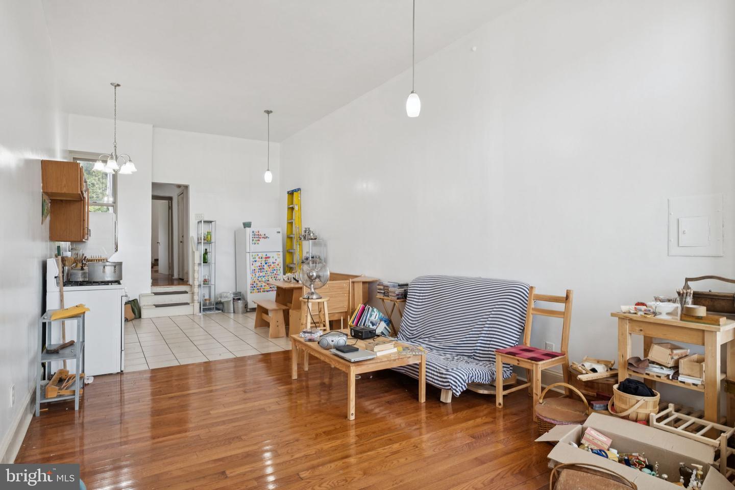 4714 Woodland Ave