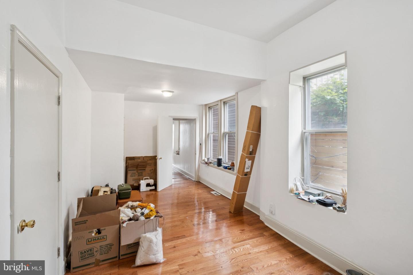 4714 Woodland Ave