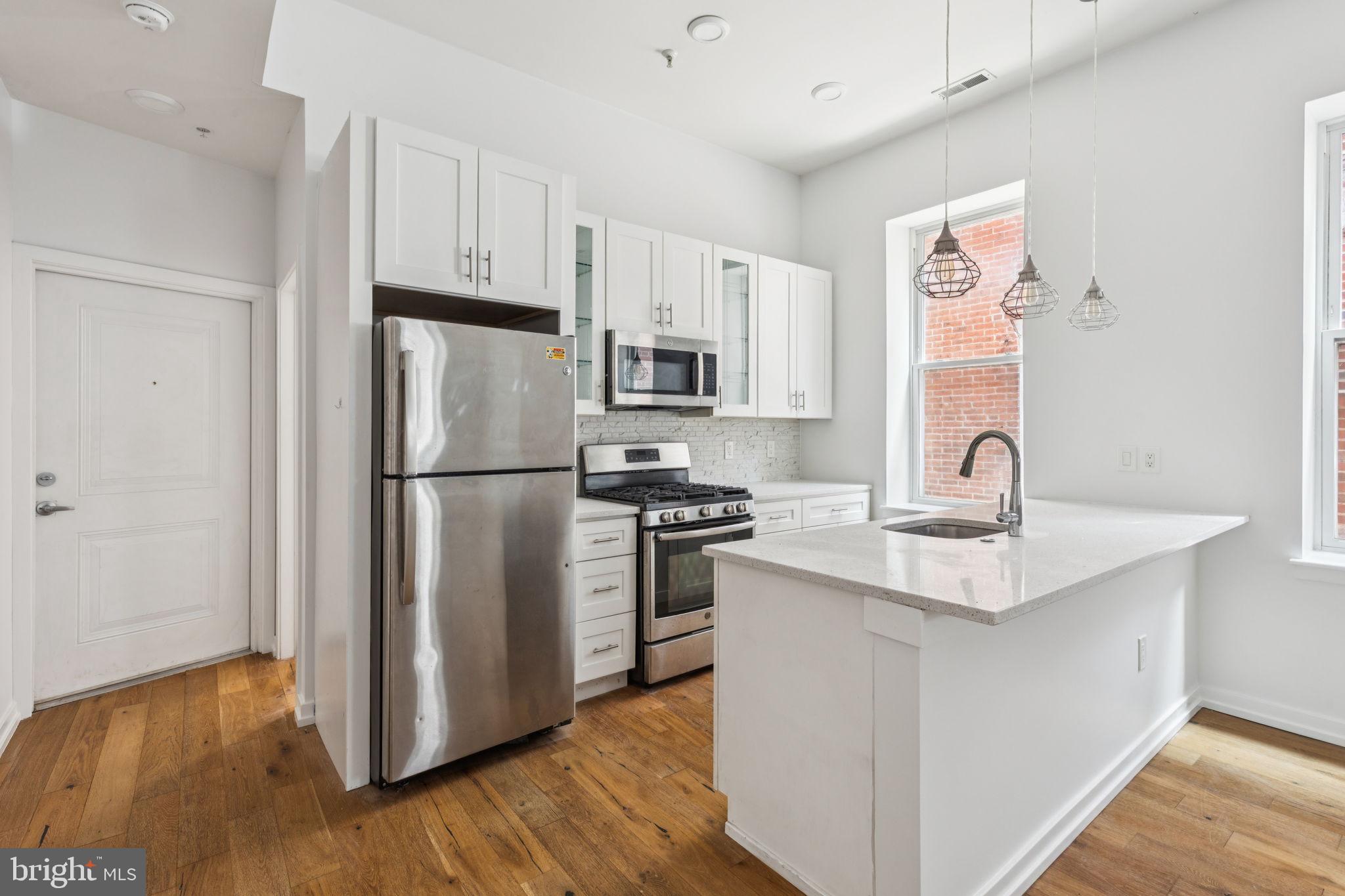 2529 FRANKFORD AVE #3