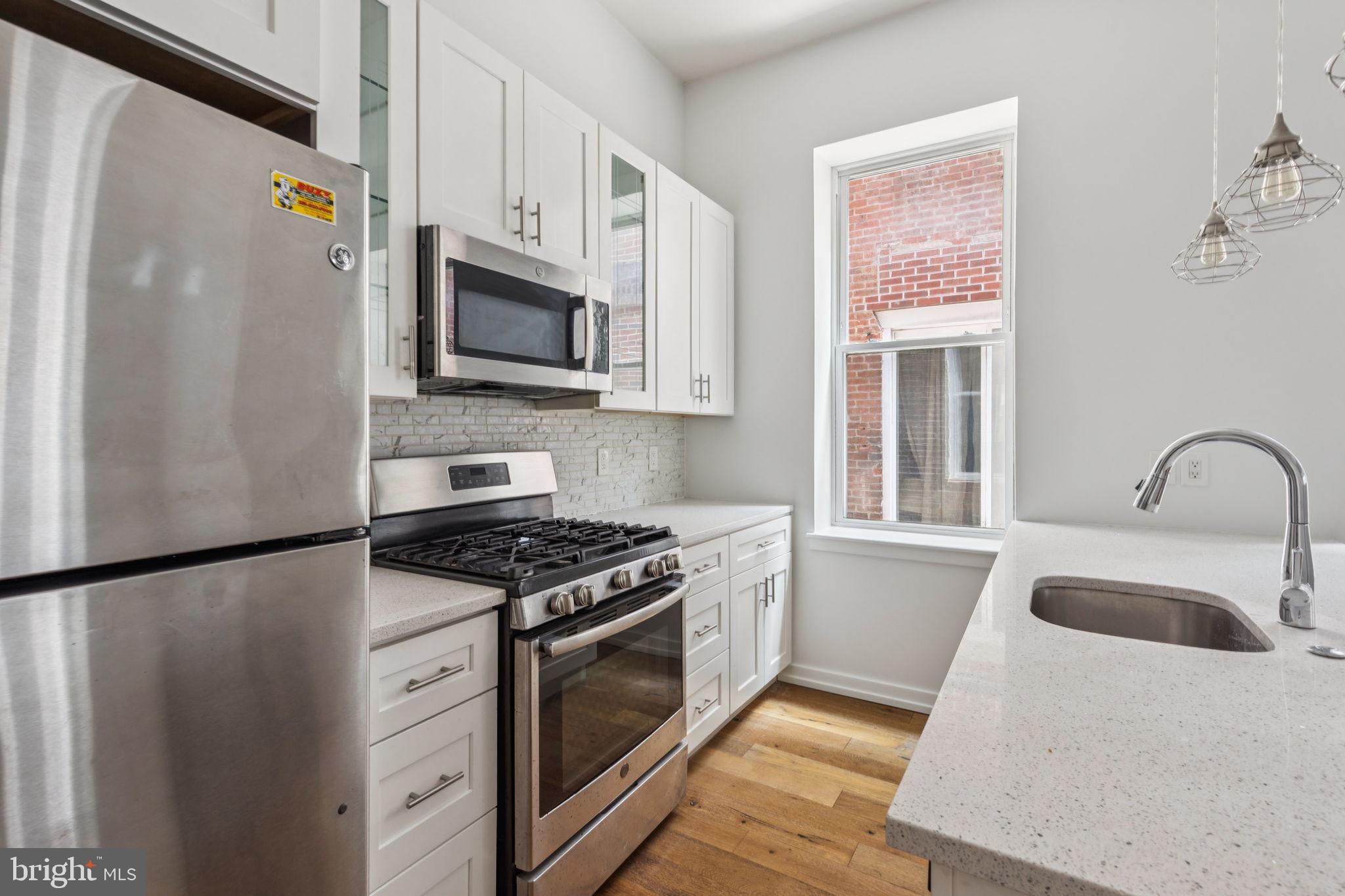 2529 FRANKFORD AVE #3