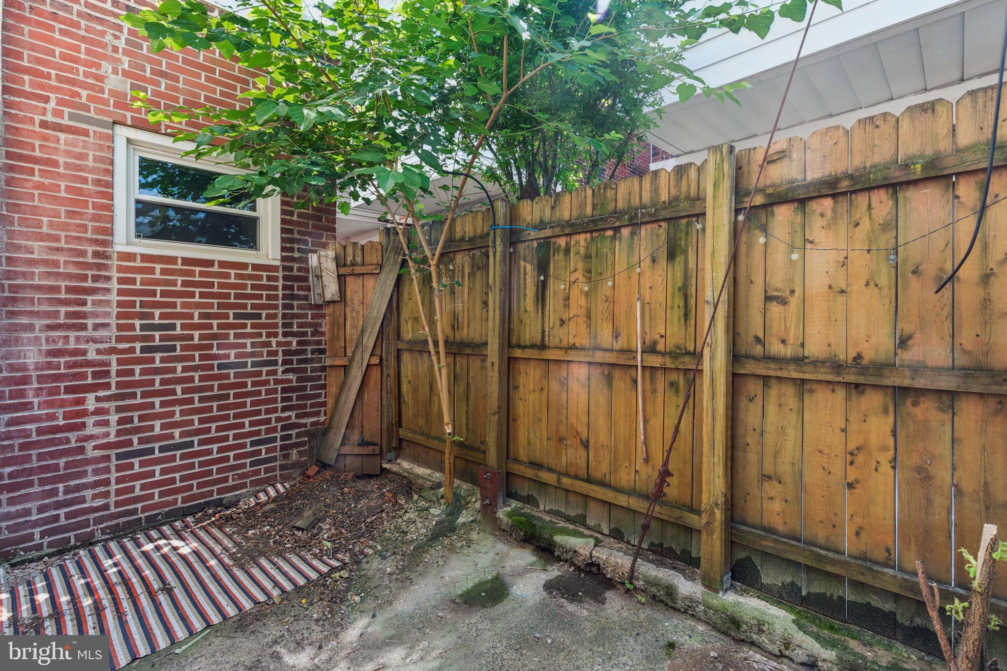 2529 FRANKFORD AVE #3