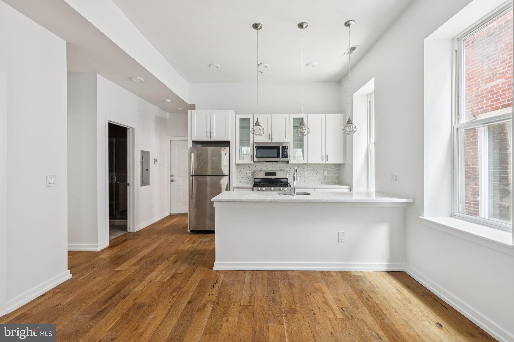 2529 FRANKFORD AVE #3