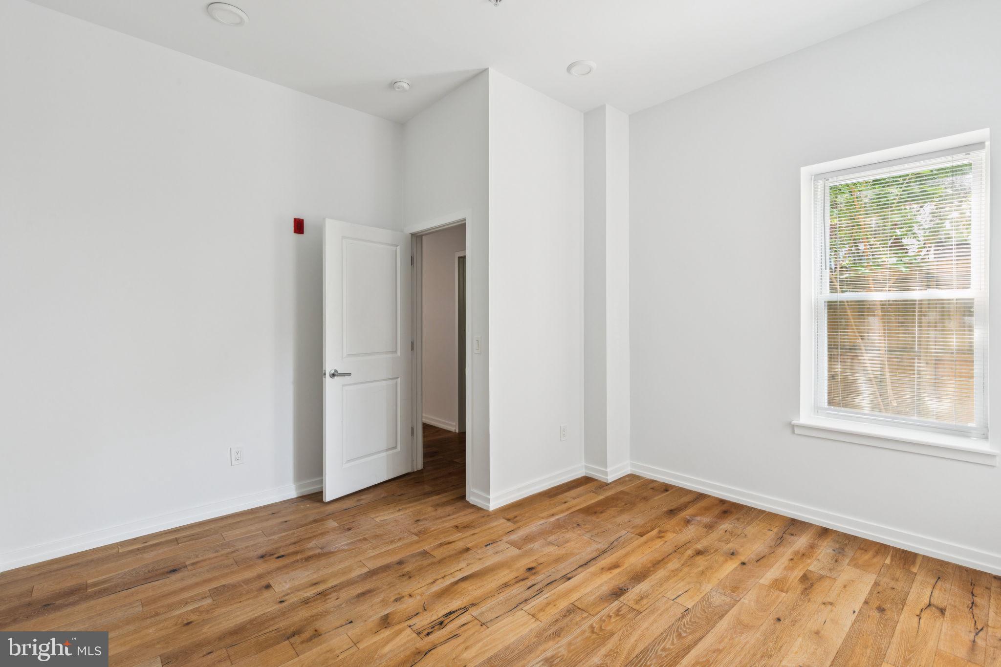 2529 FRANKFORD AVE #3