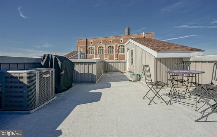 2514 FRANKFORD AVE #2