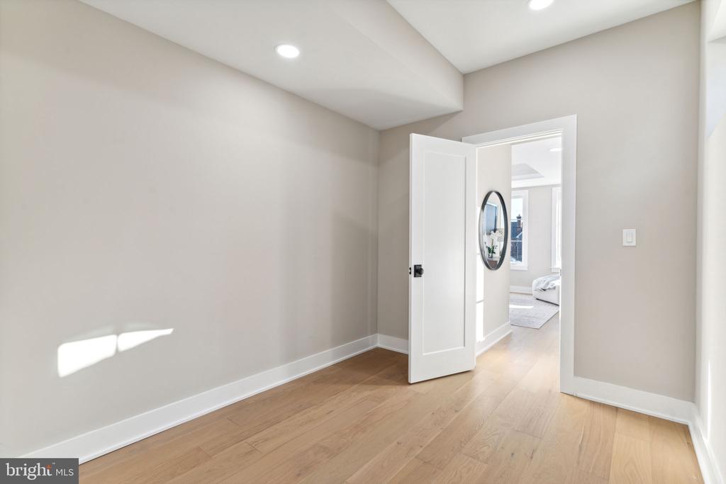 347A E GORGAS LANE