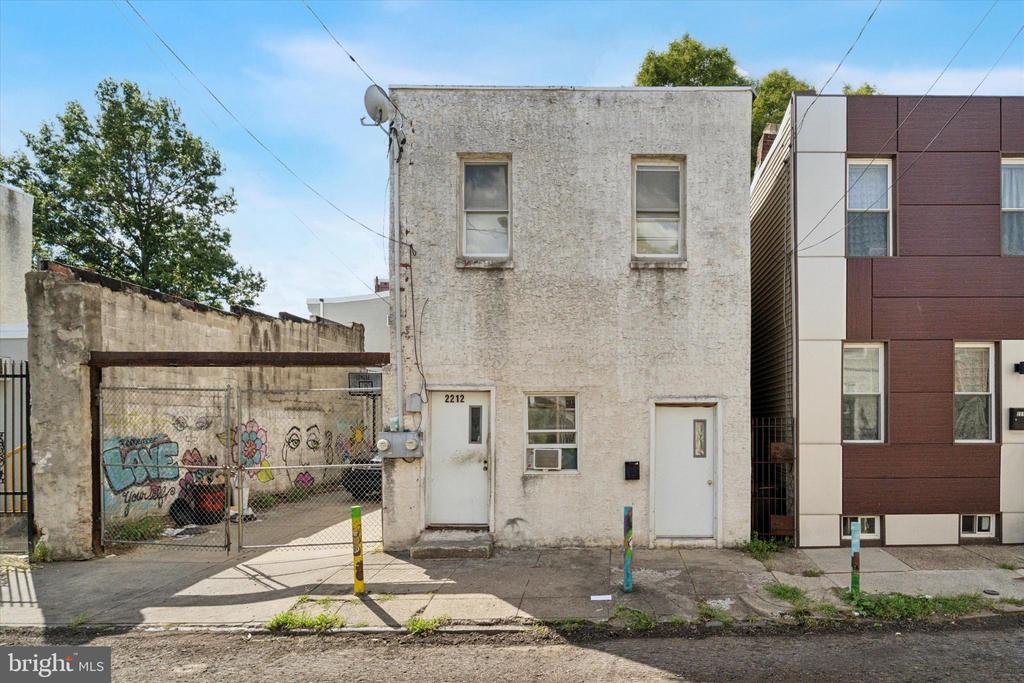 2211 N 2ND STREET