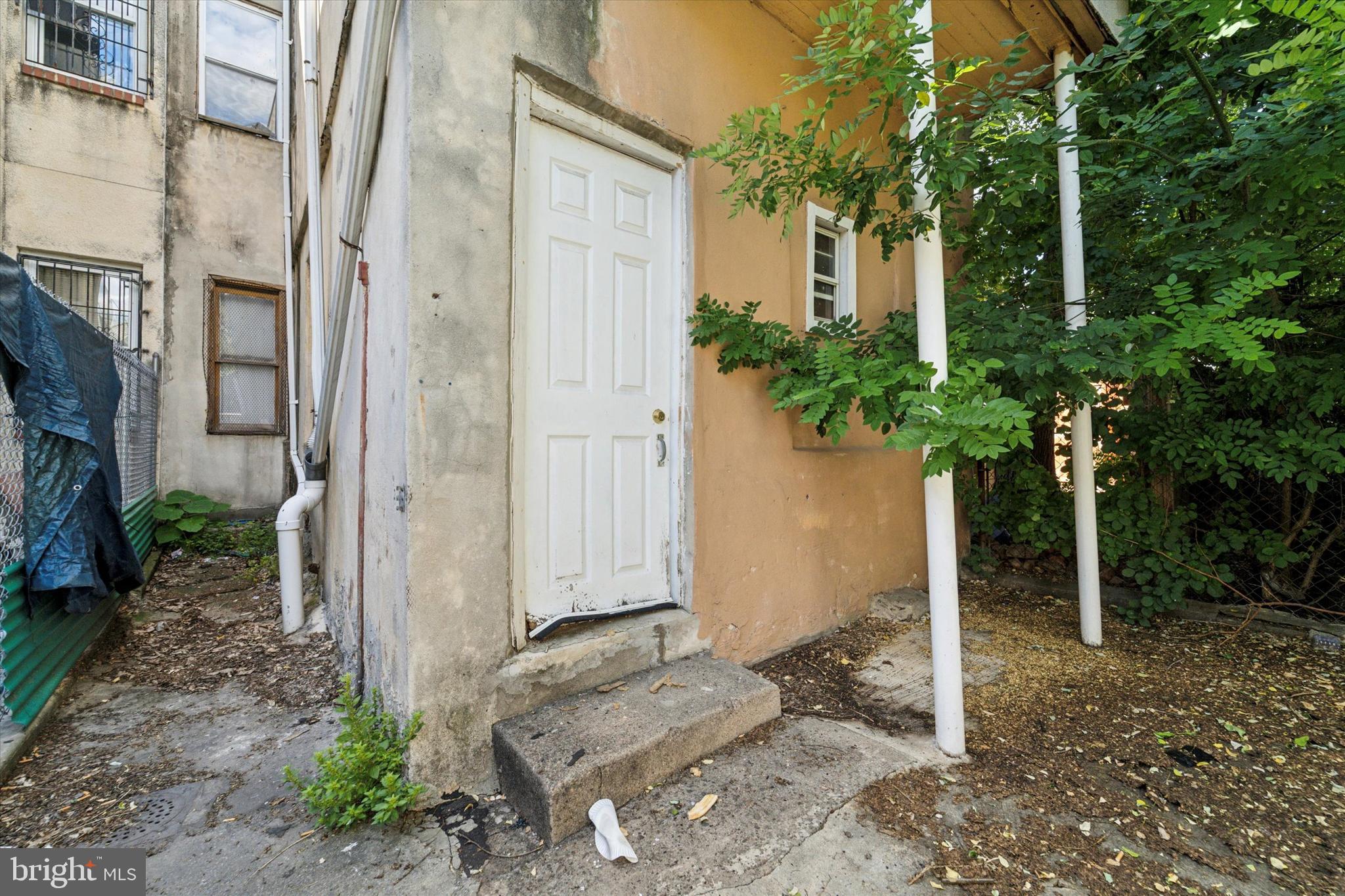 2211 N 2ND STREET
