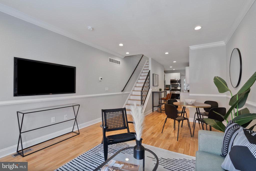 2434 KIMBALL STREET
