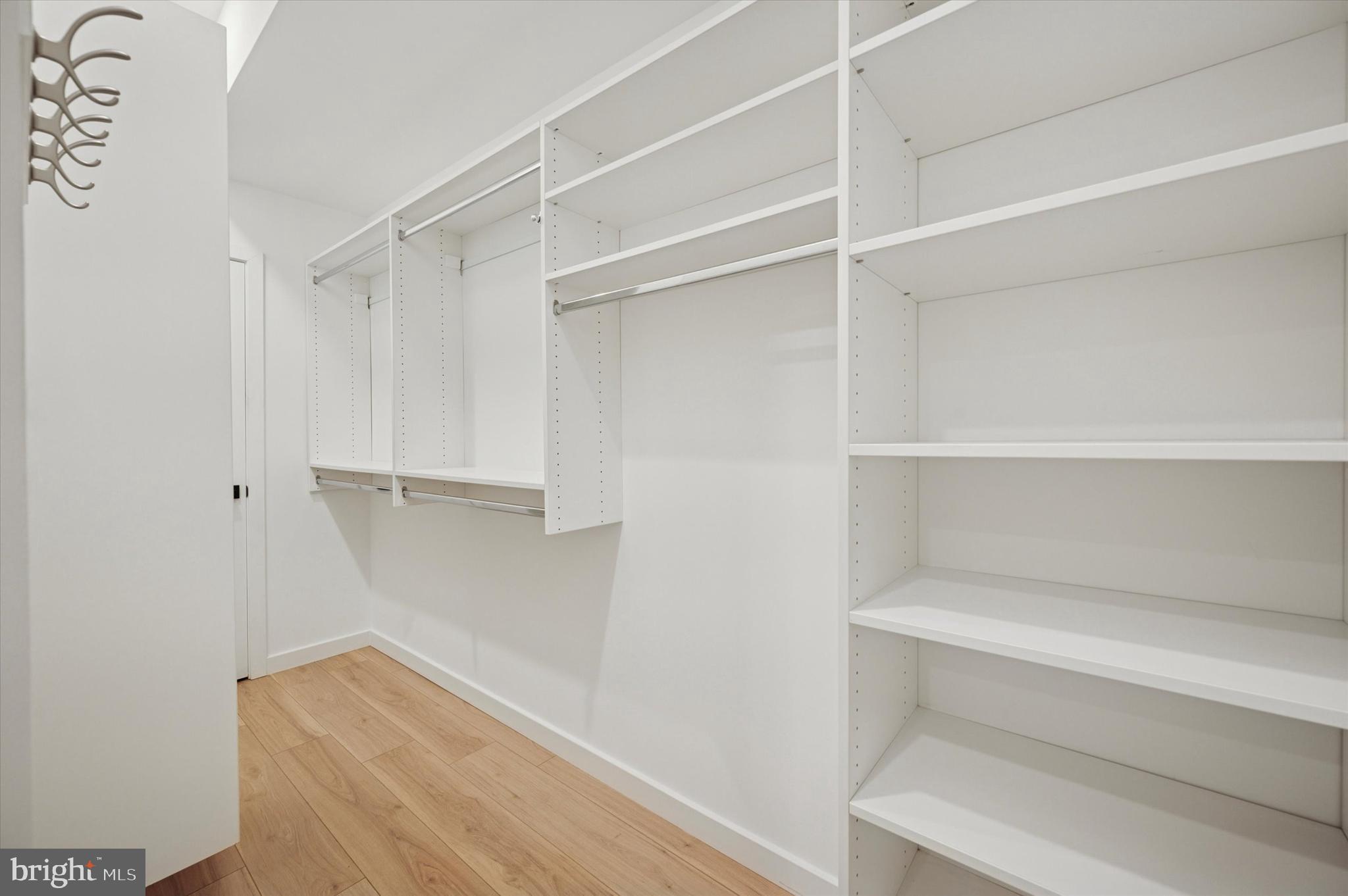 871 N 20TH STREET 1