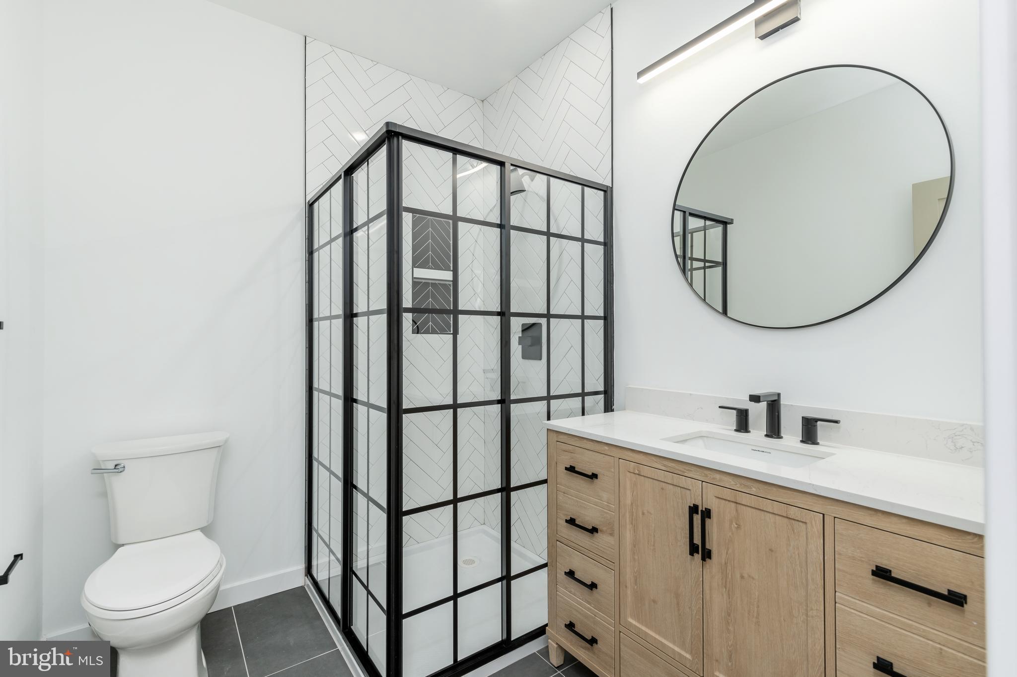 608 S AMERICAN STREET 6