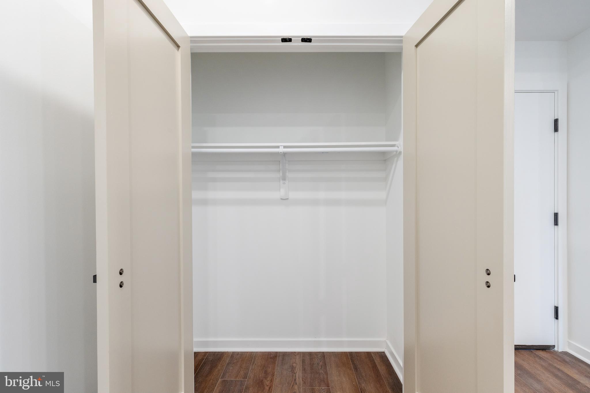 608 S AMERICAN STREET 6