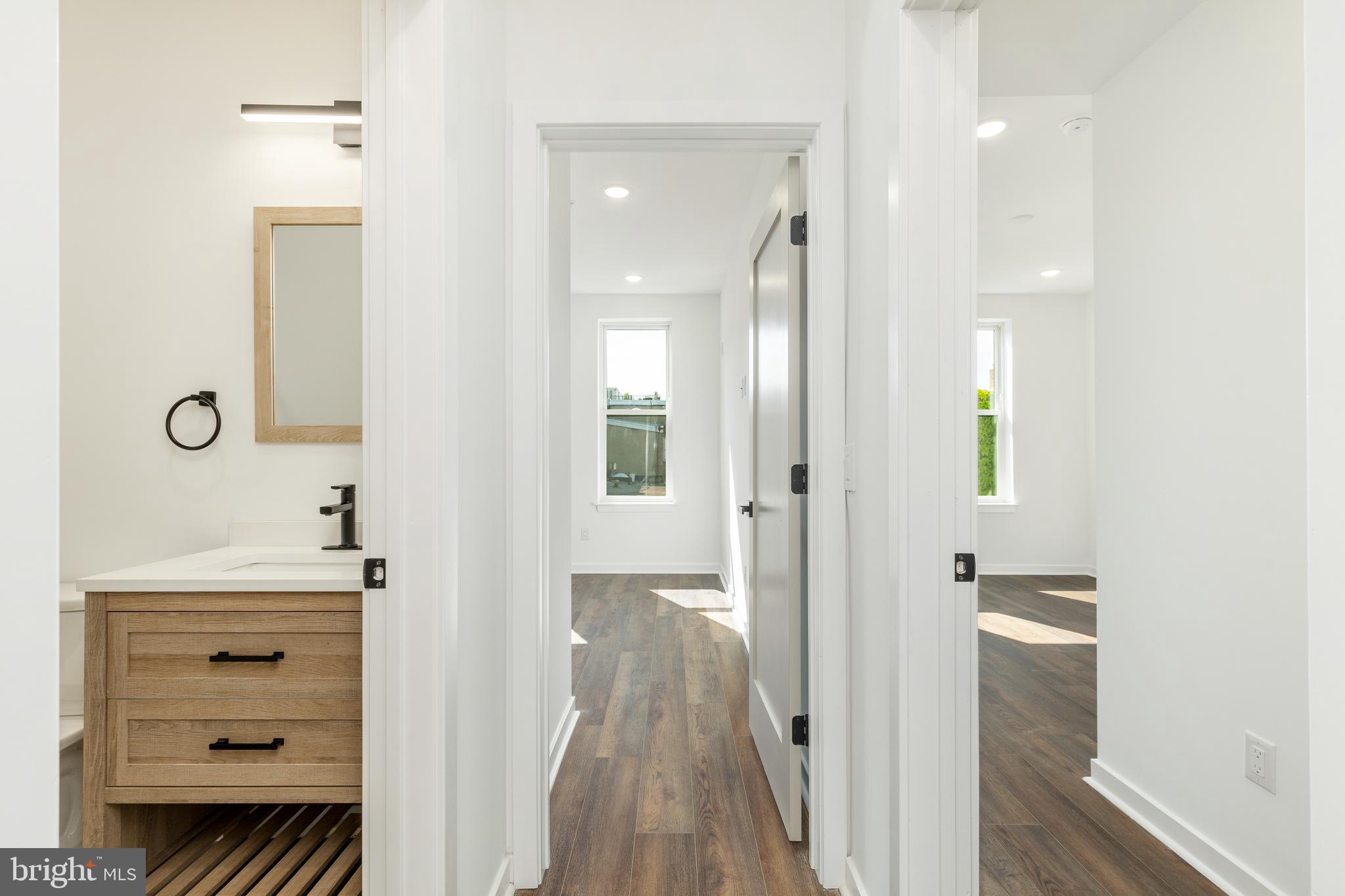 608 S AMERICAN STREET 6