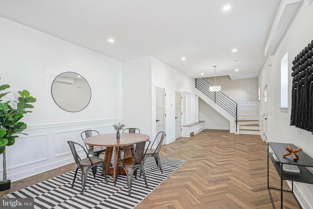 2300 S 6TH STREET