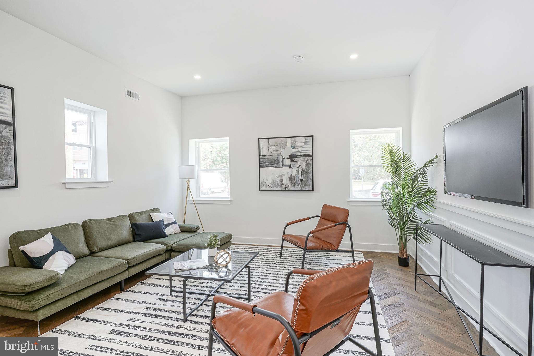 2300 S 6TH STREET
