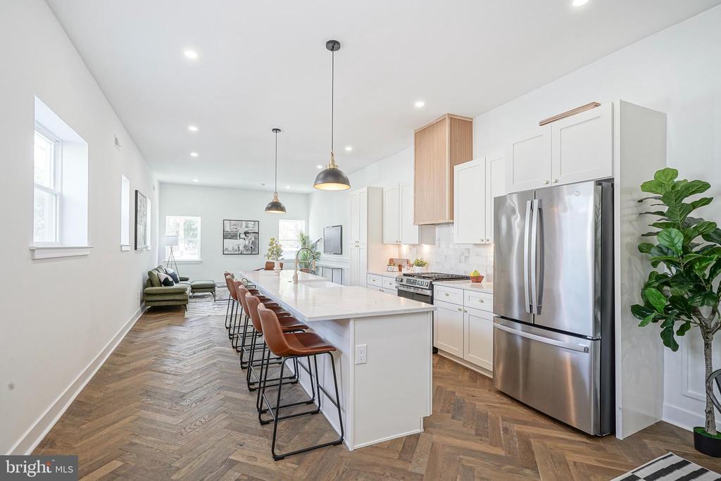 2300 S 6TH STREET
