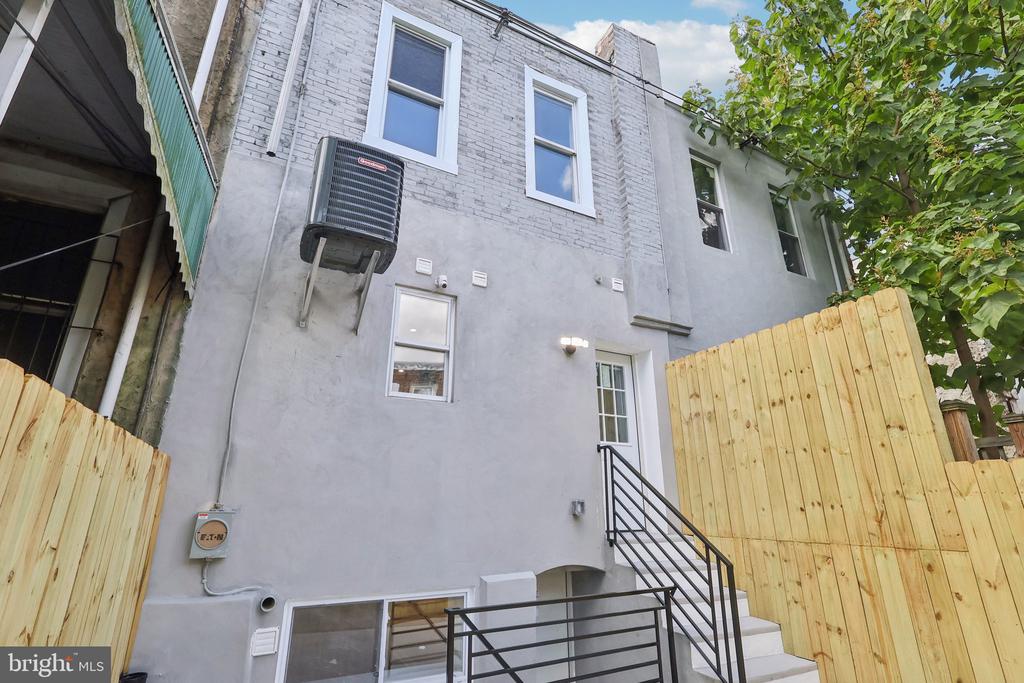 1953 S ITHAN STREET