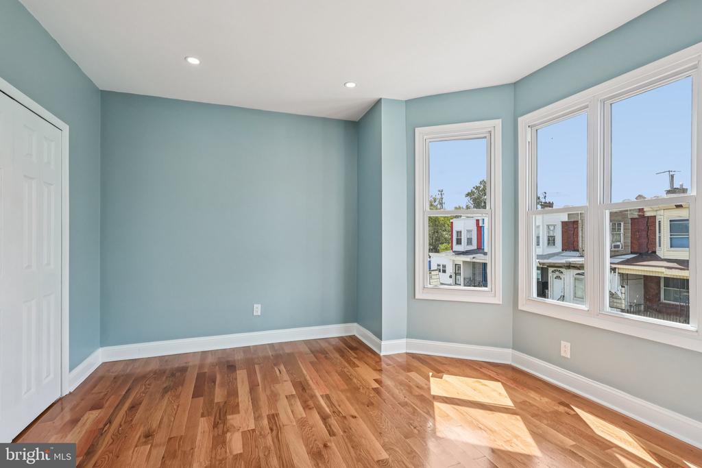 1953 S ITHAN STREET