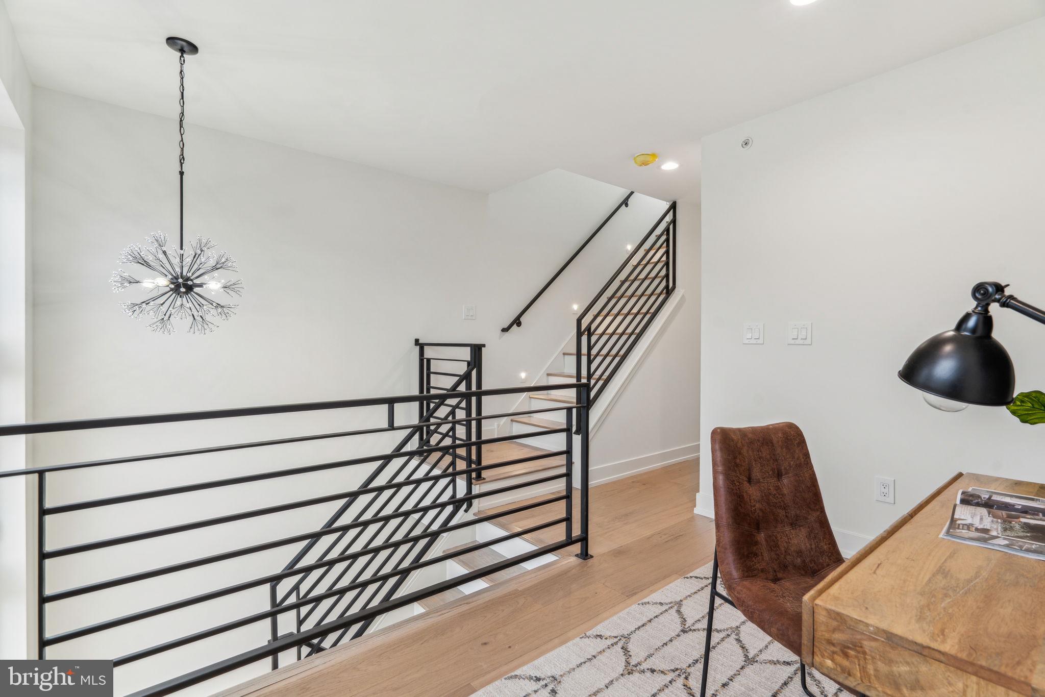 1102 N BODINE STREET