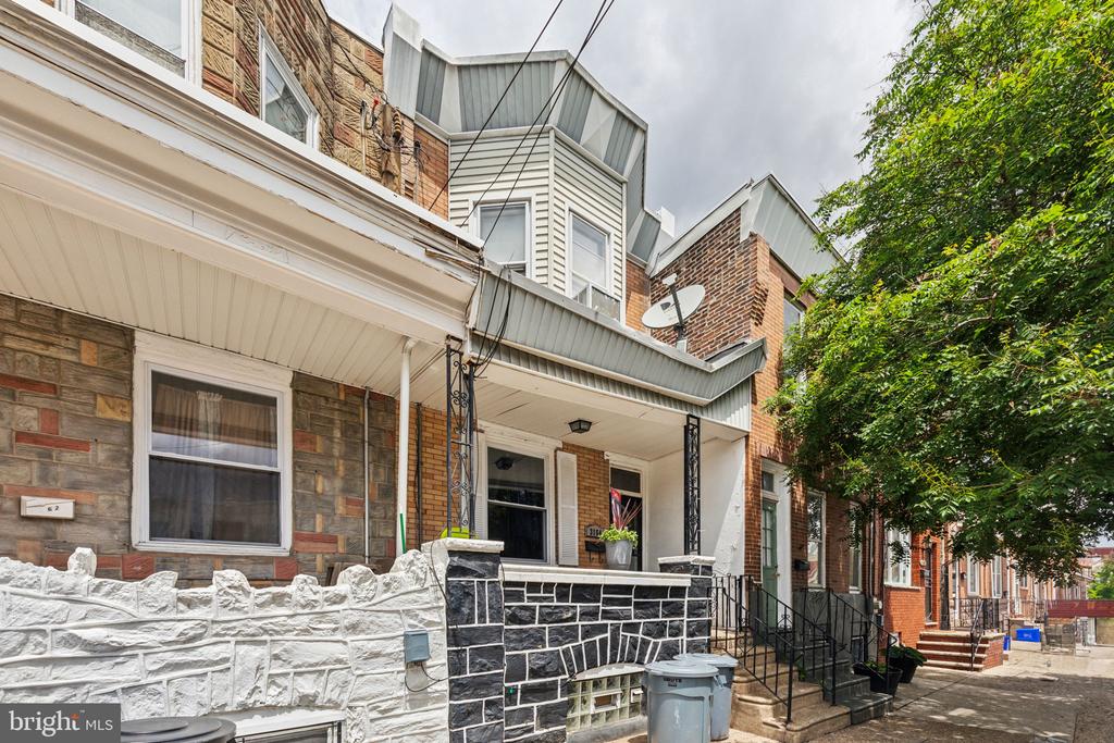 3164 CEDAR STREET