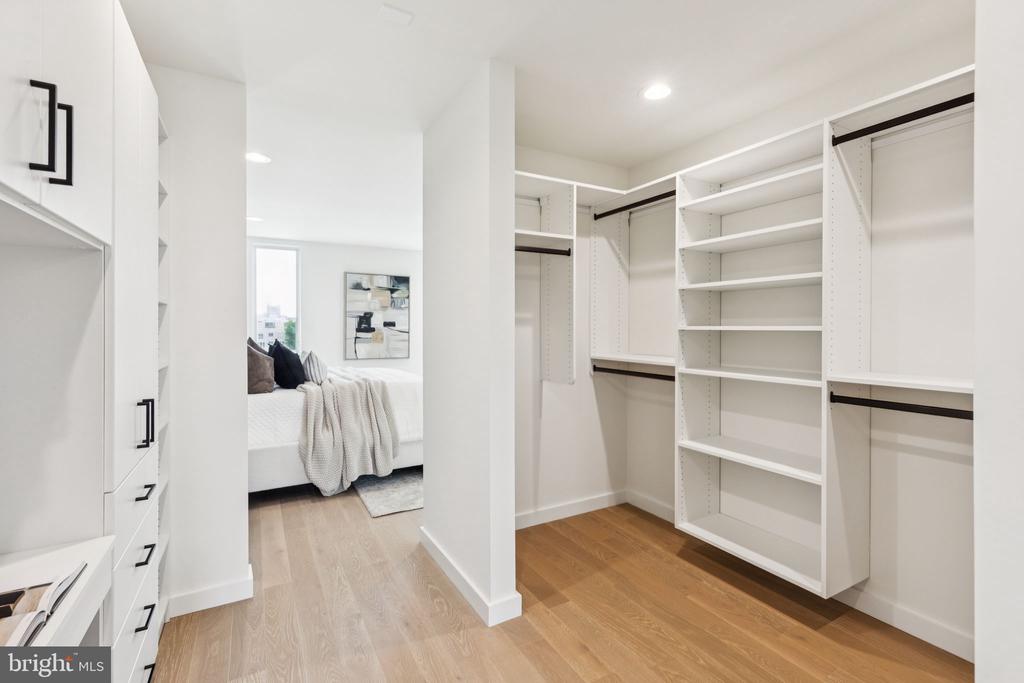 602 BRENNA WALK