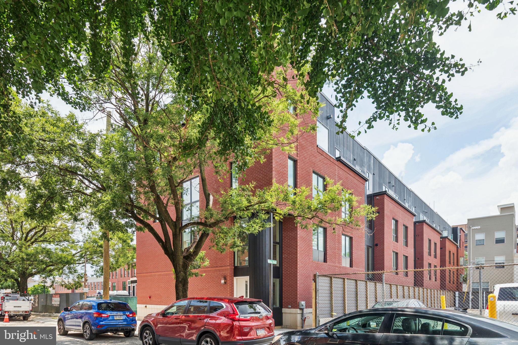 612 N BRENNA WALK