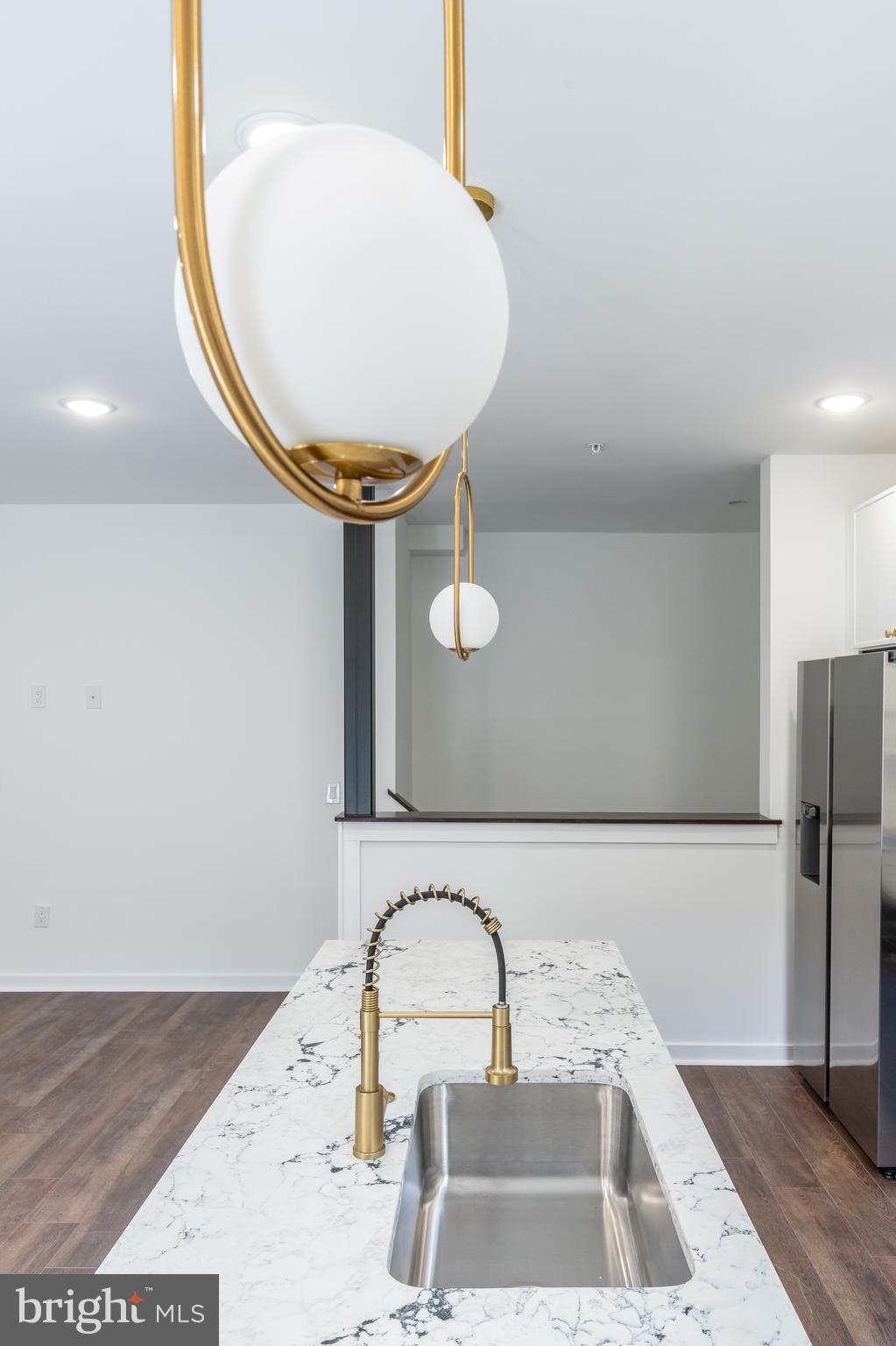 608 S AMERICAN STREET 2