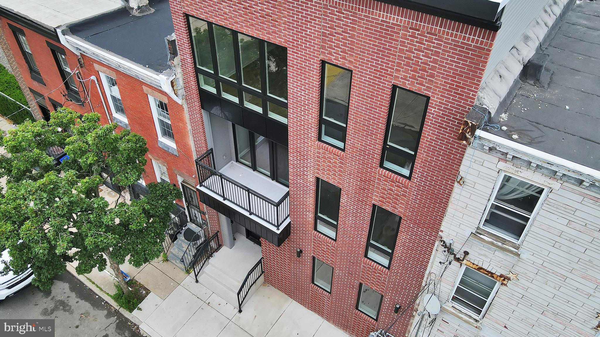 1625 W THOMPSON STREET 3
