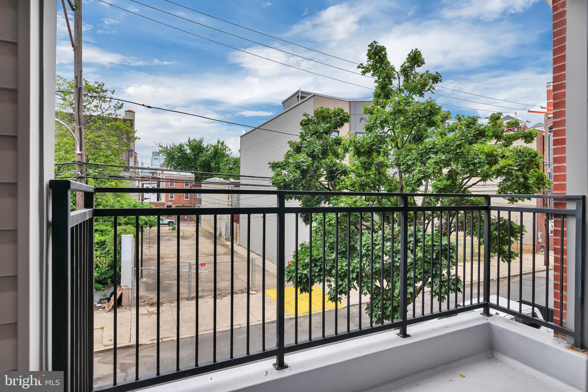 1625 W THOMPSON STREET 3