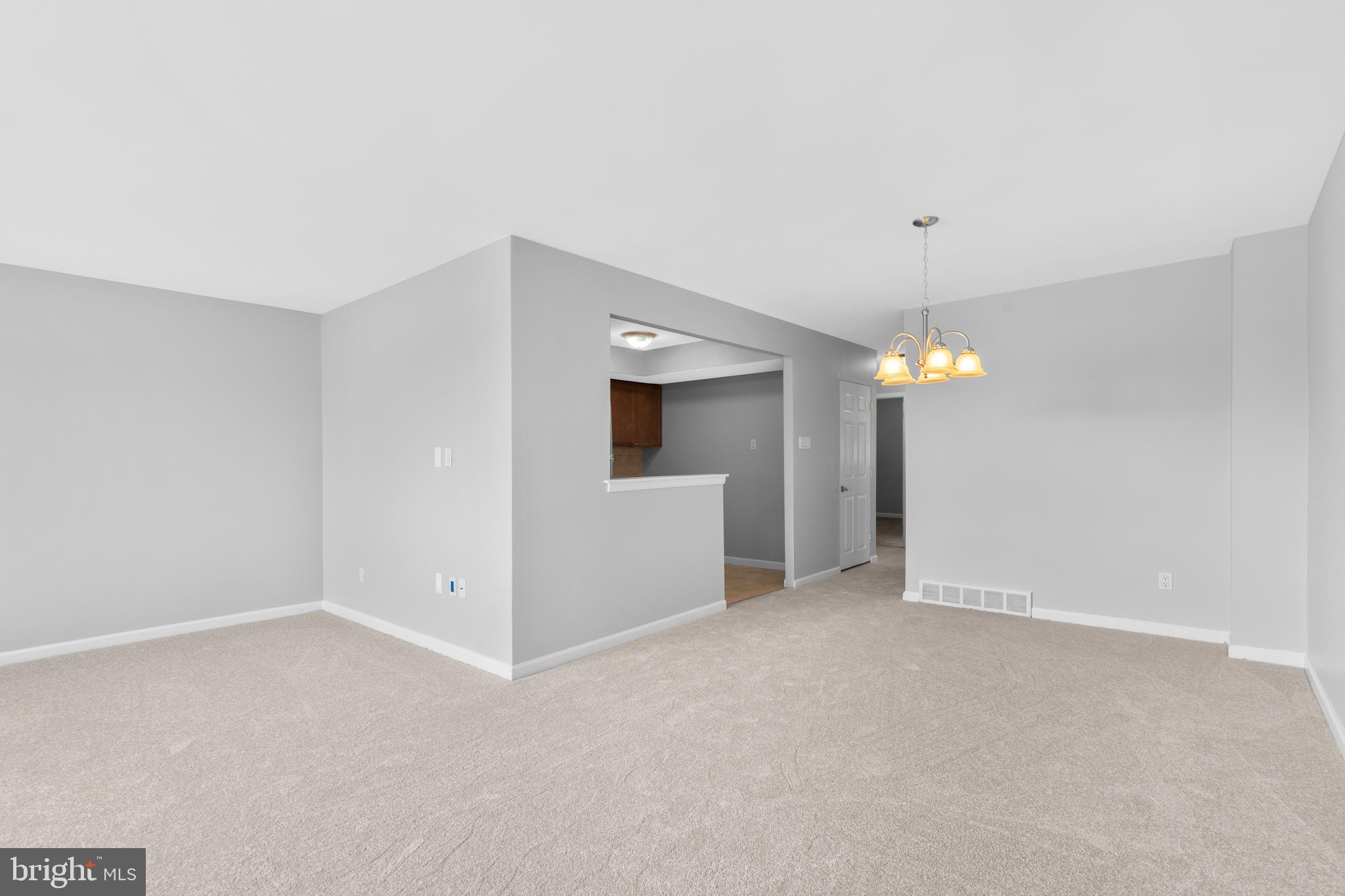 3326 ELLISTON CIRCLE
