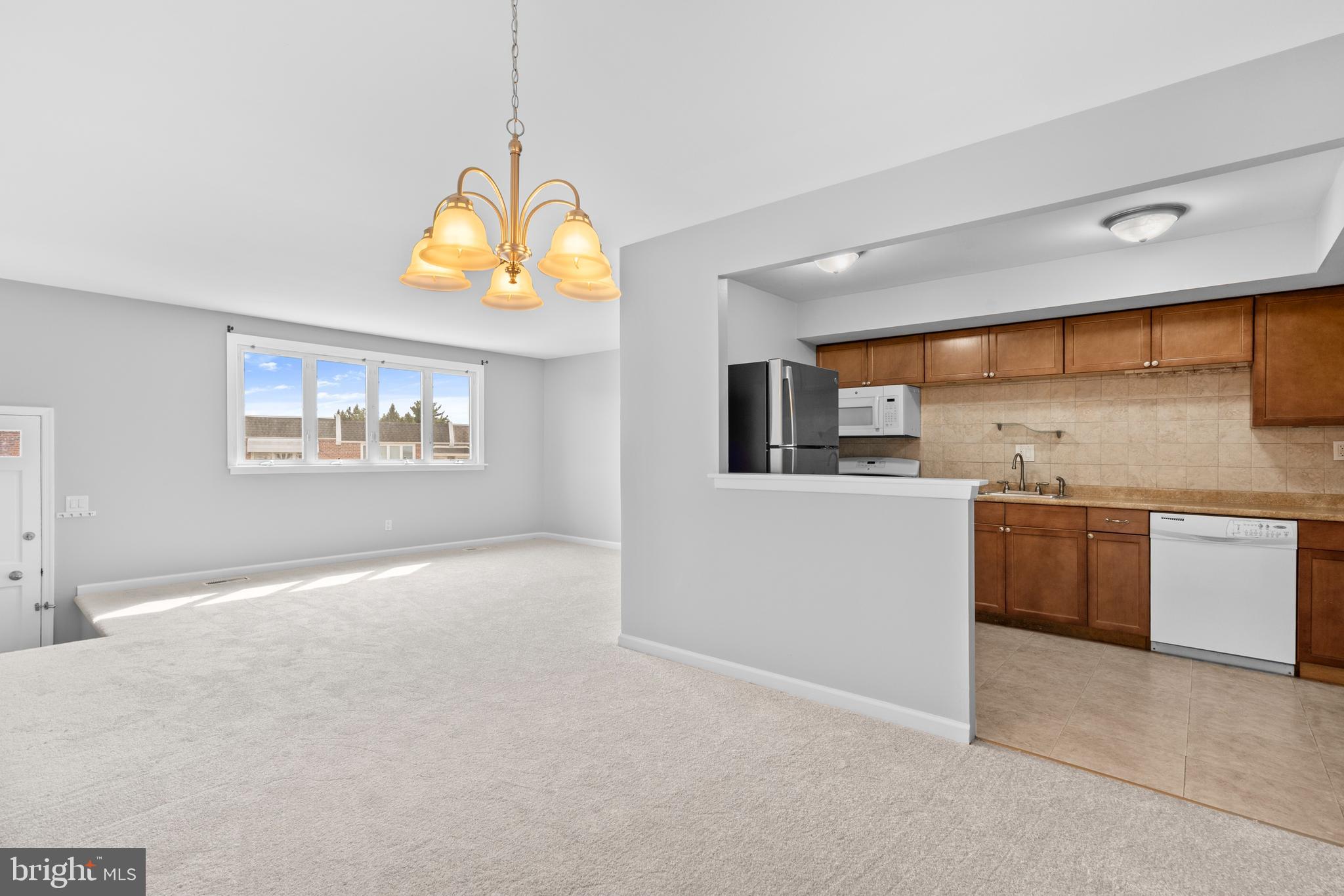 3326 ELLISTON CIRCLE