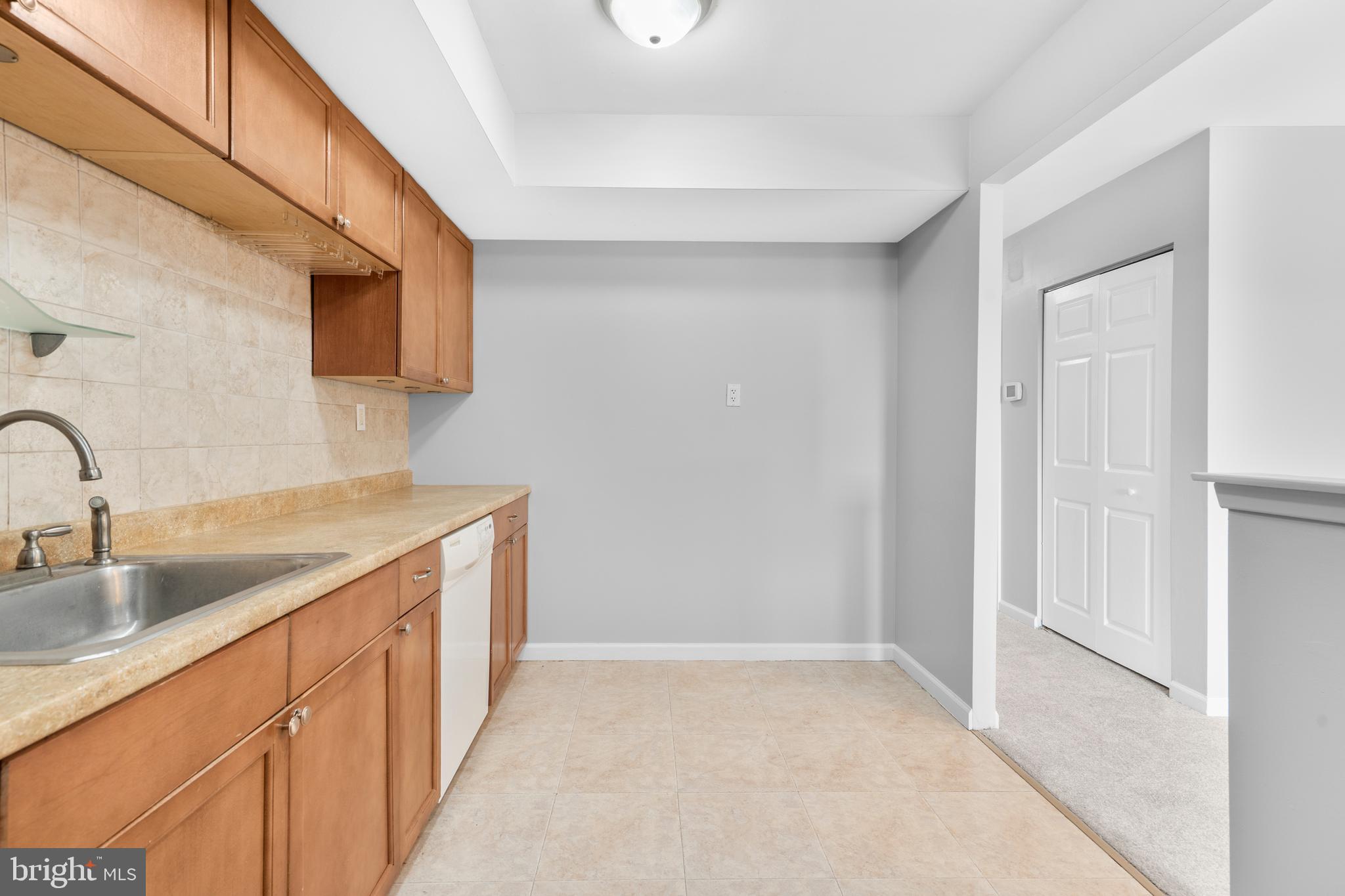 3326 ELLISTON CIRCLE