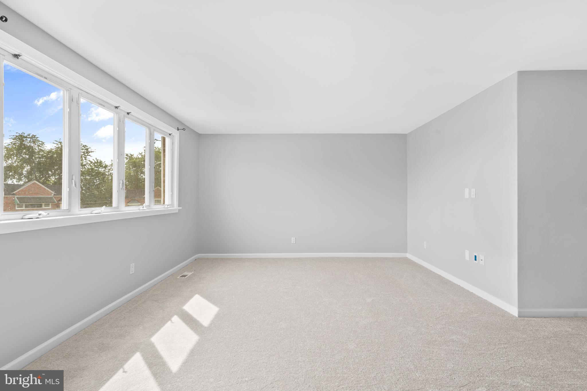 3326 ELLISTON CIRCLE