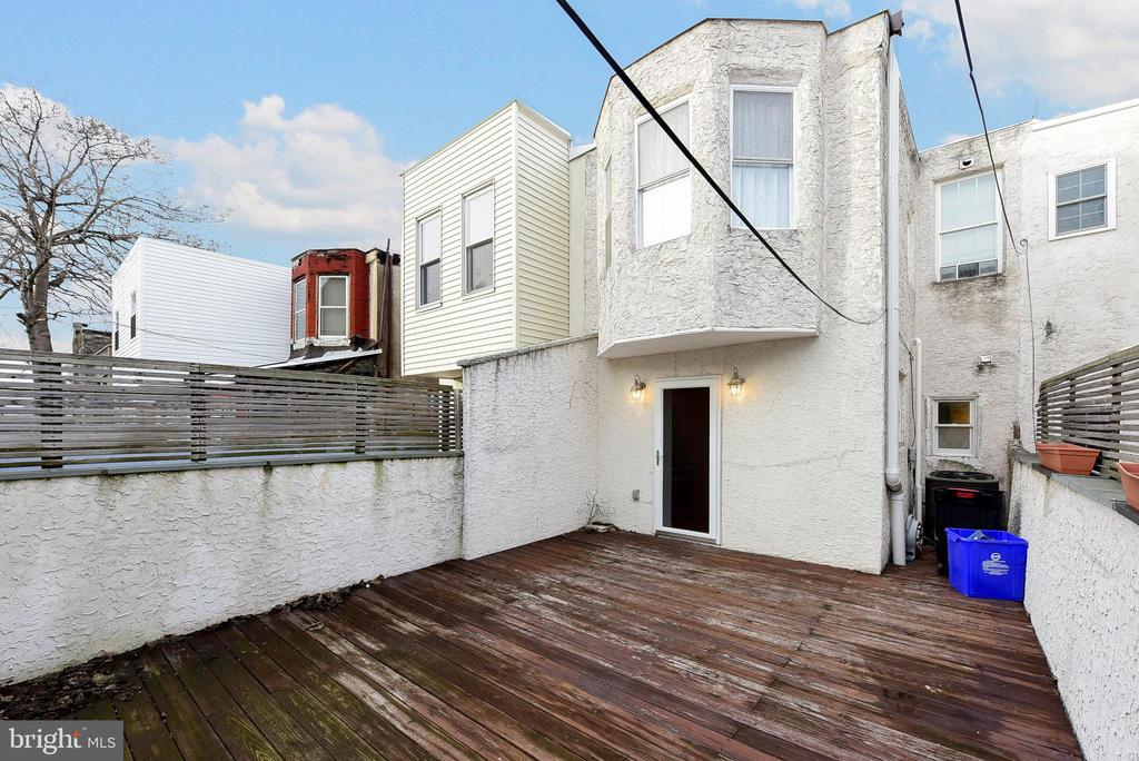 2012 CARPENTER STREET