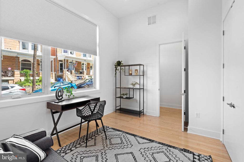 315 DUPONT STREET