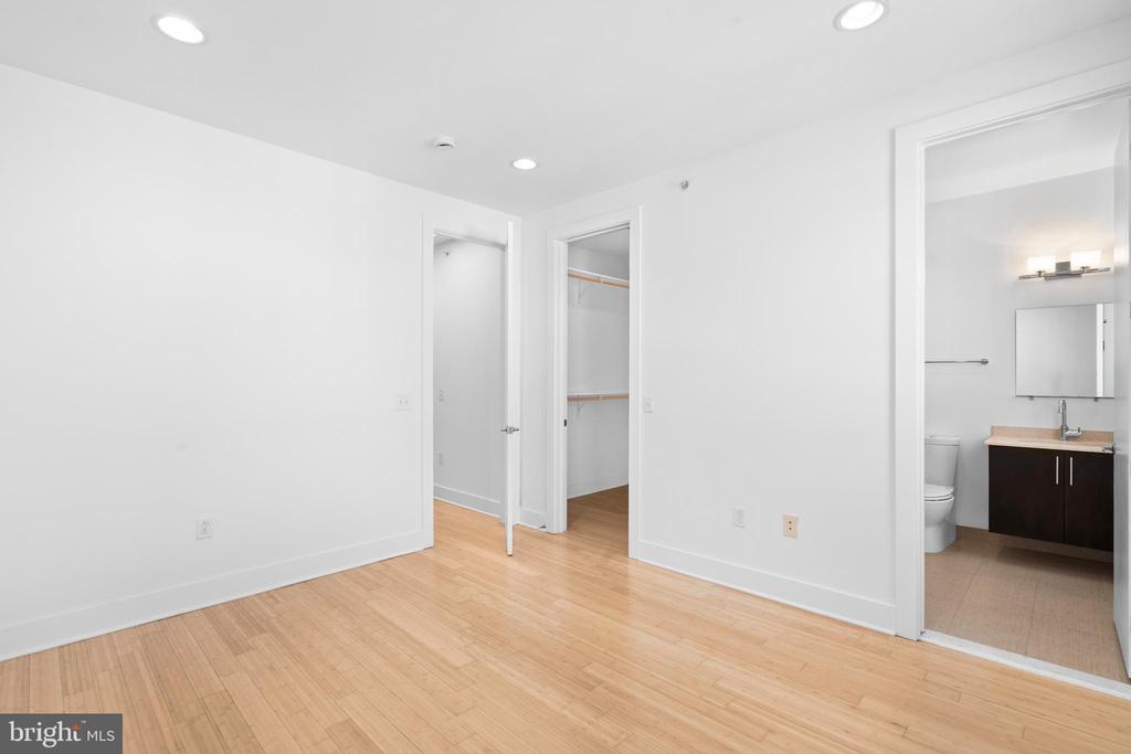 315 DUPONT STREET