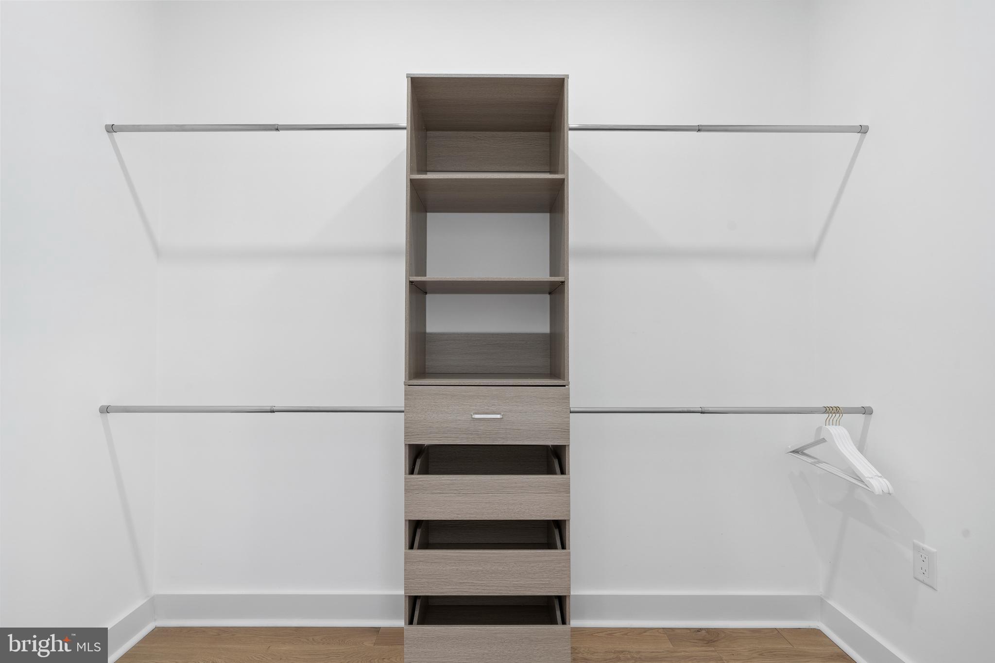 2024 N PALETHORP STREET