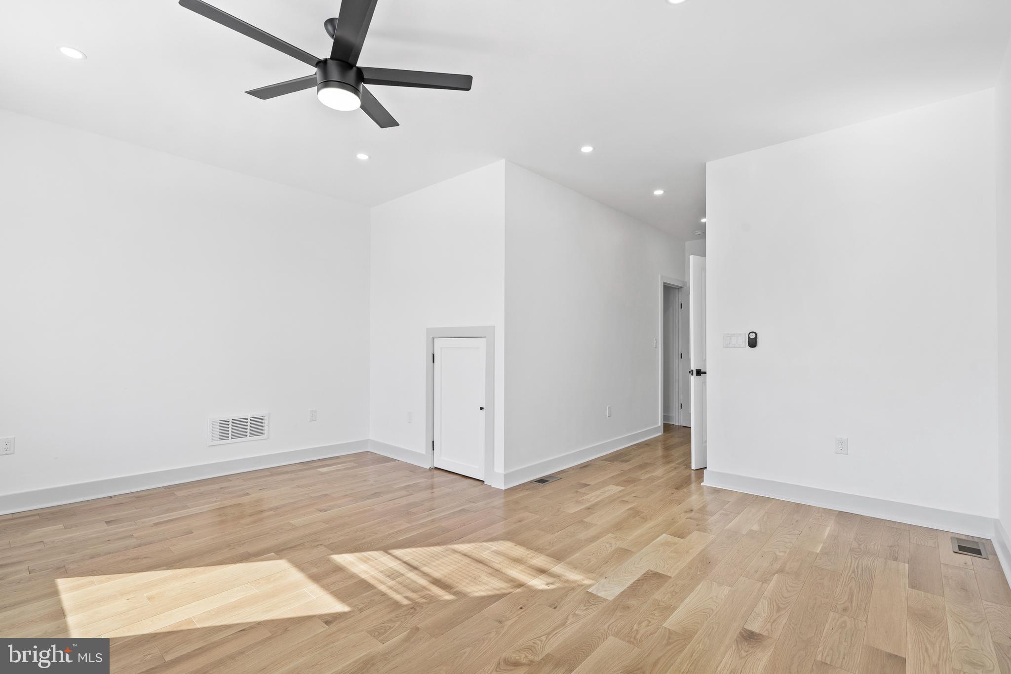 2024 N PALETHORP STREET