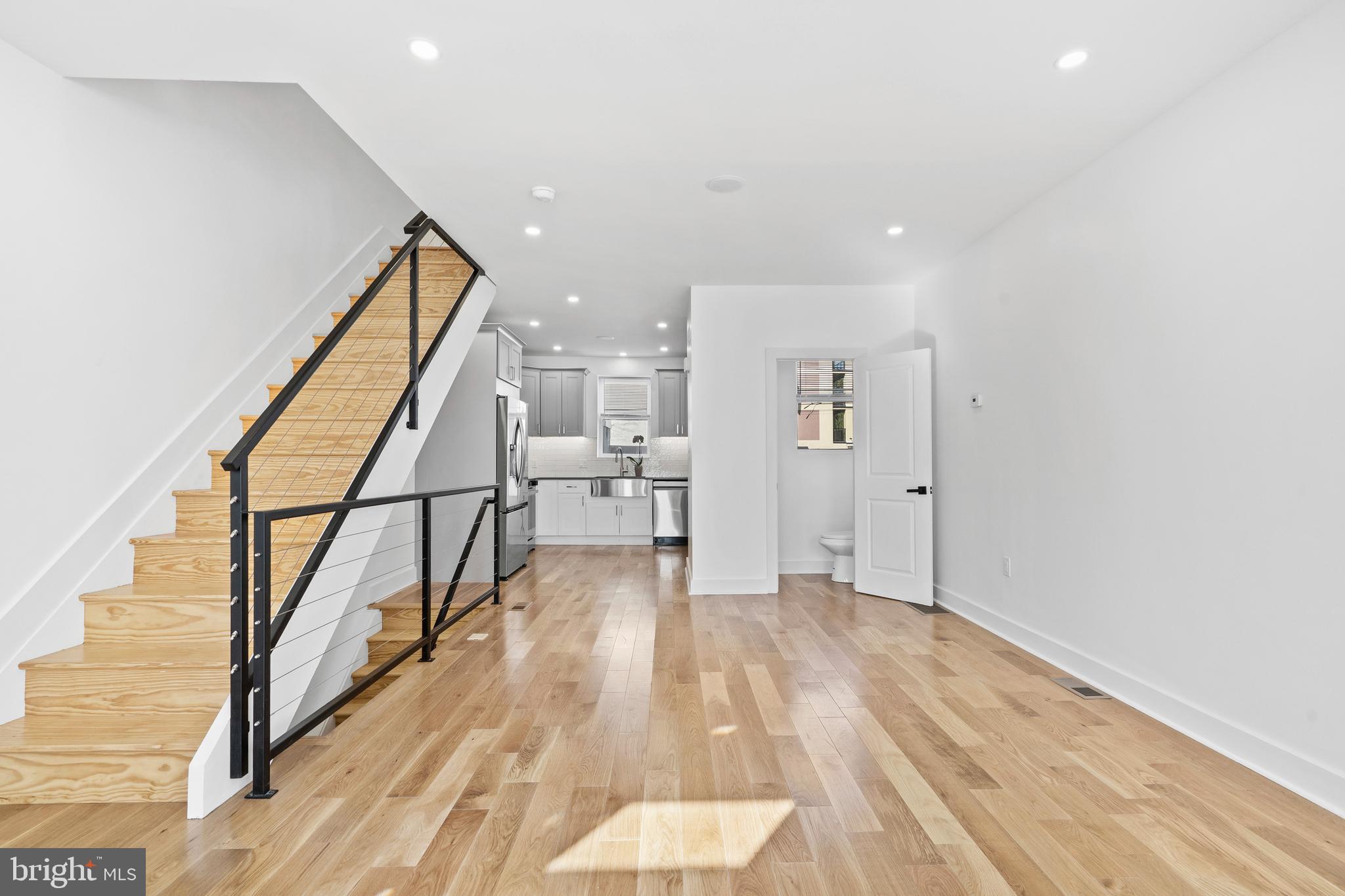 2024 N PALETHORP STREET