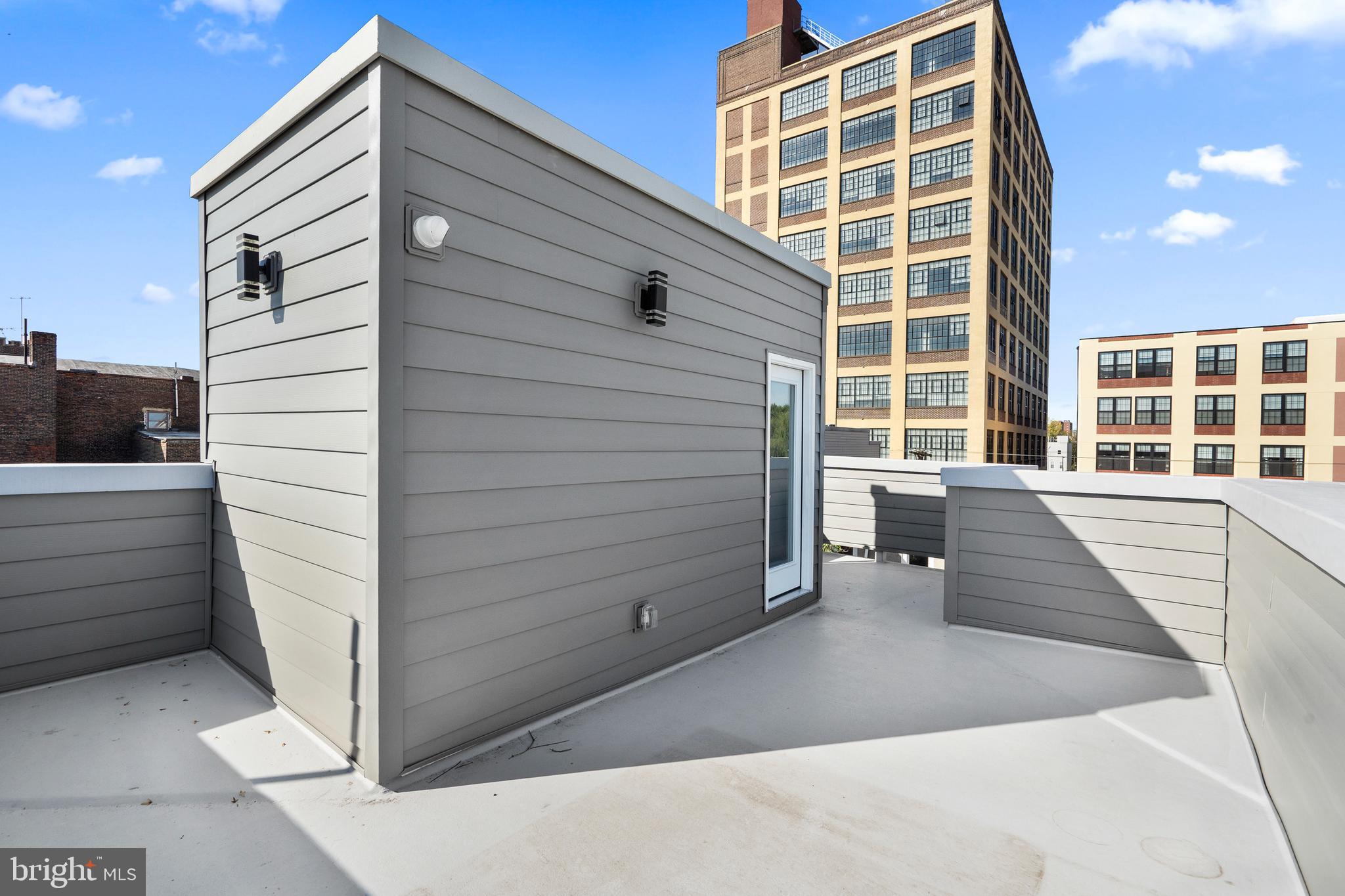 2024 N PALETHORP STREET