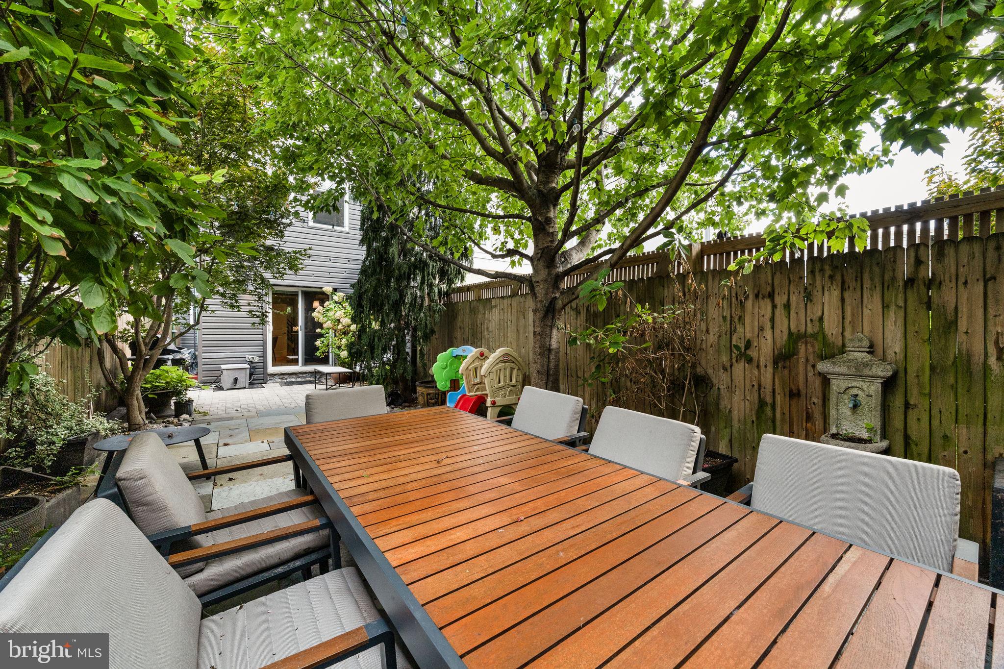 1304 S 15TH STREET