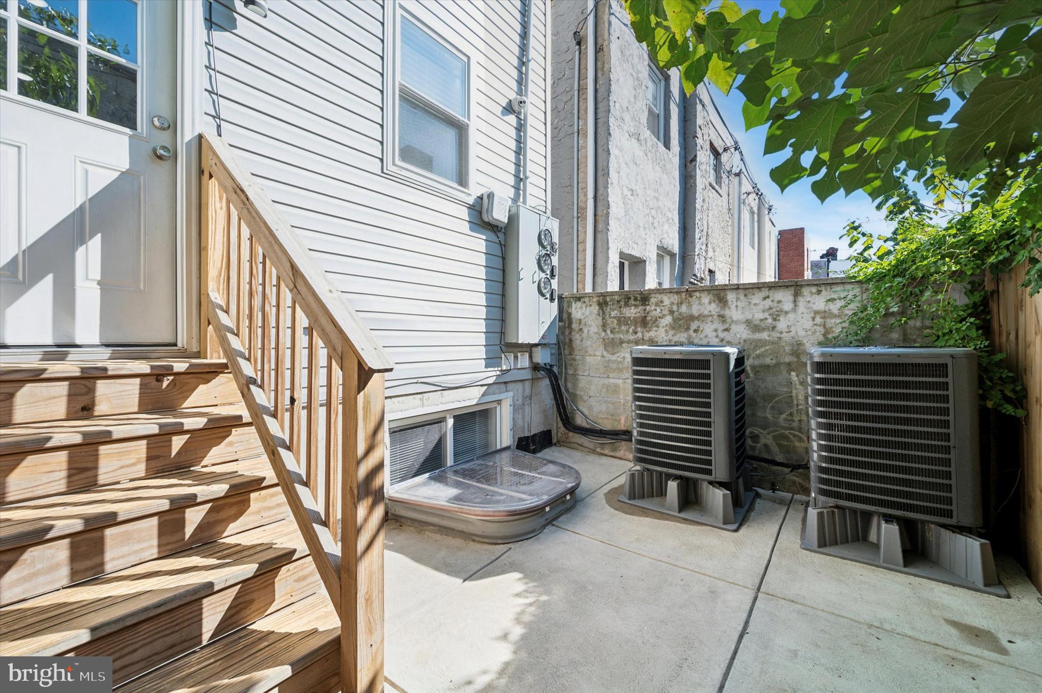 1934 S NORWOOD STREET 1