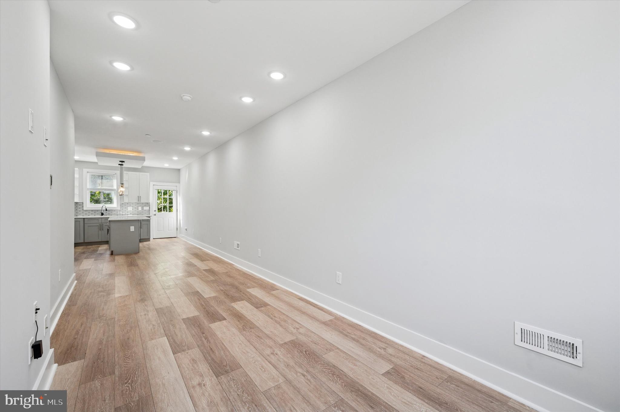 1934 S NORWOOD STREET 1