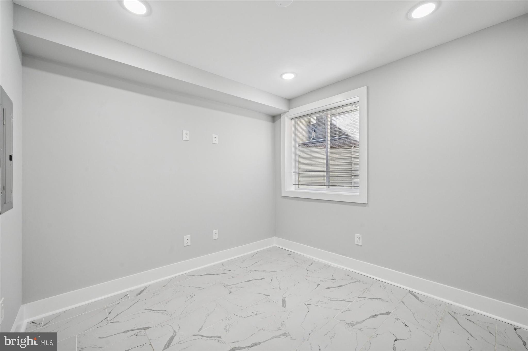 1934 S NORWOOD STREET 1