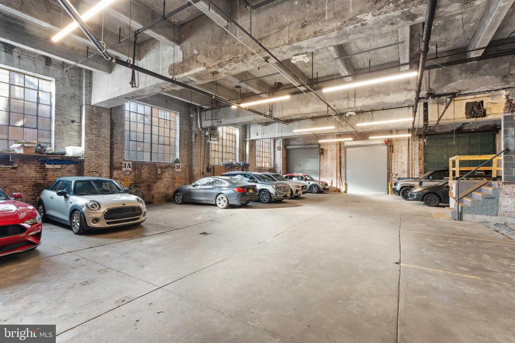 700 S 10TH STREET 2F