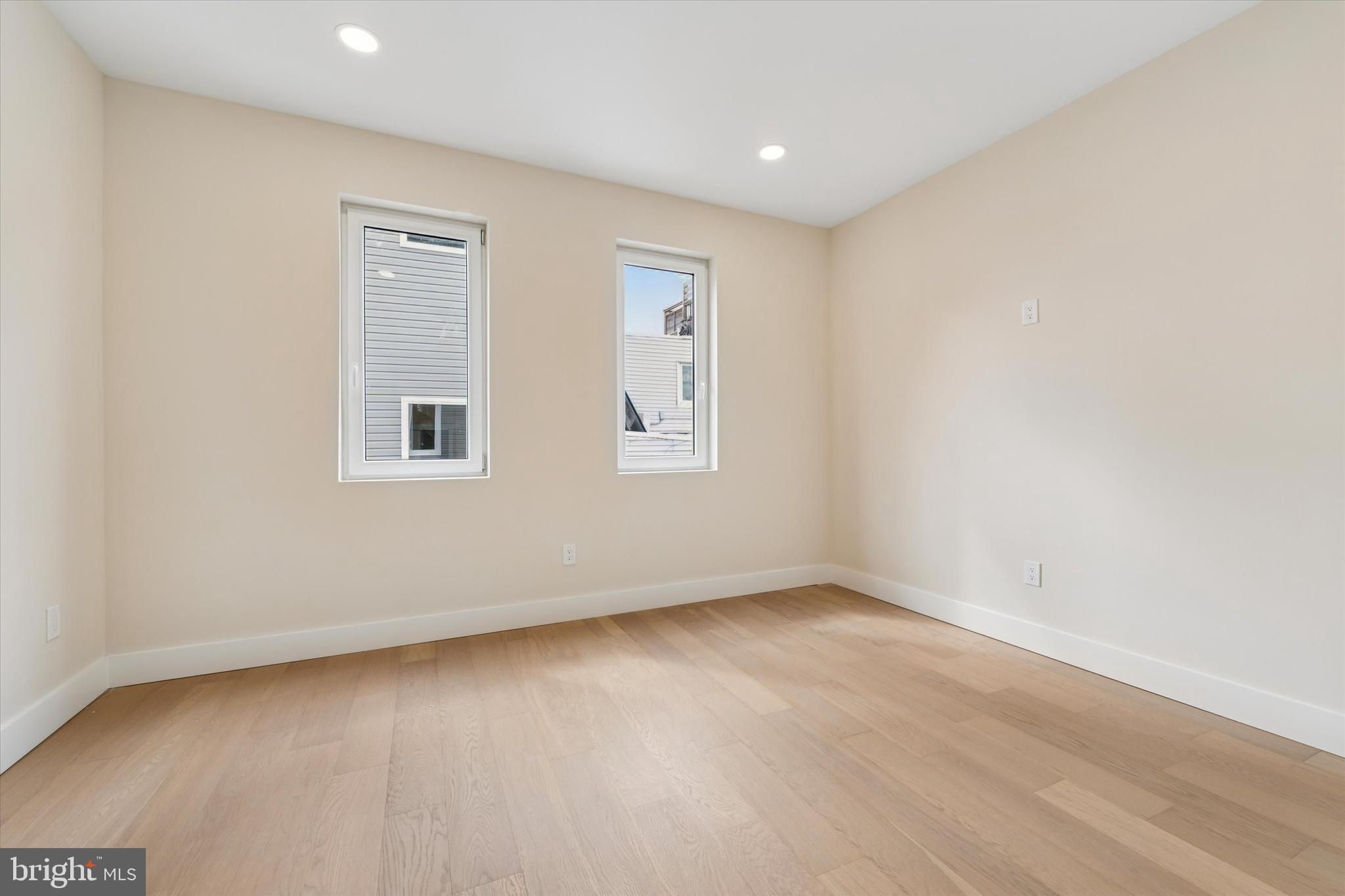 2440 E HAROLD STREET