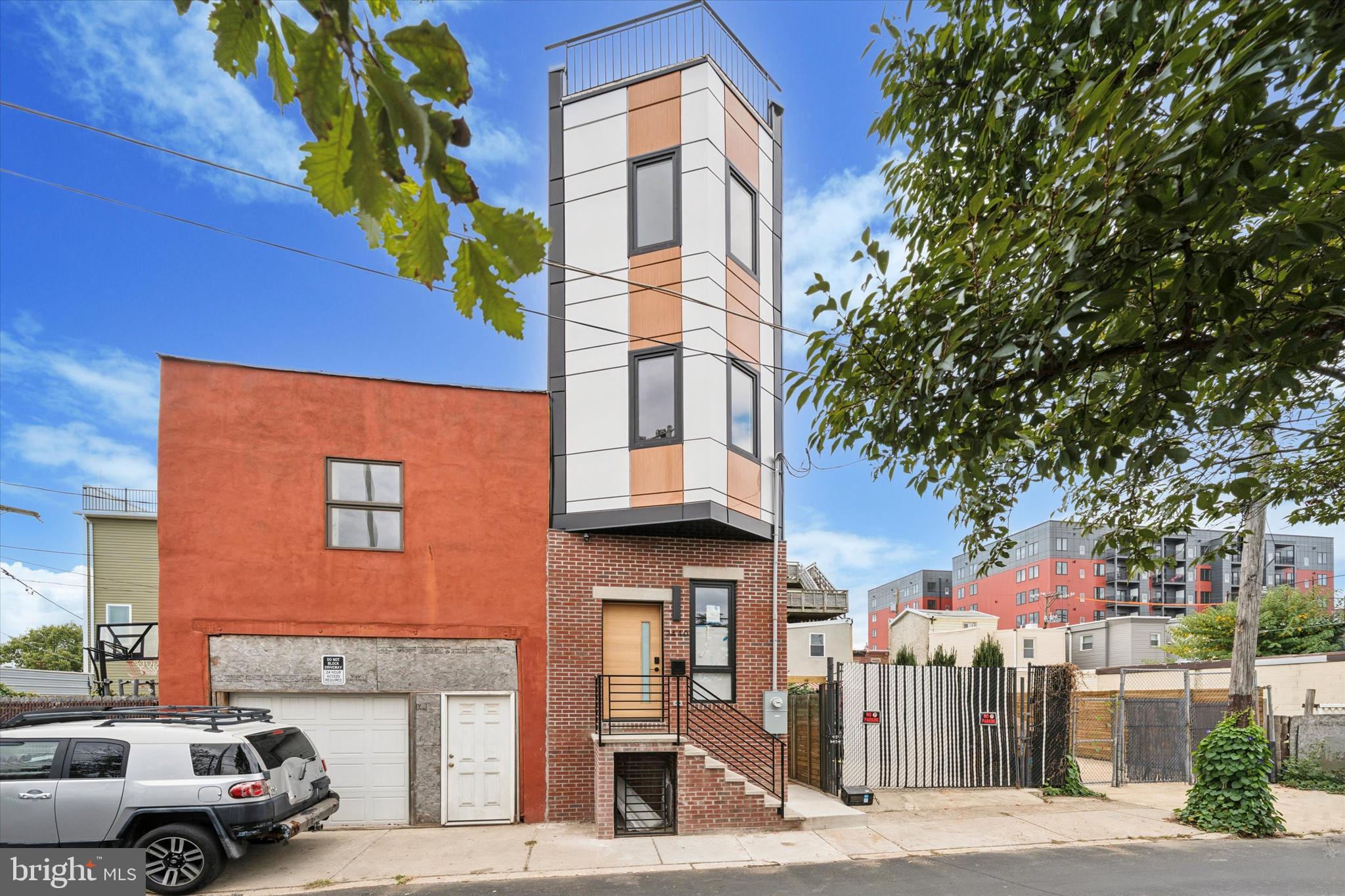 2440 E HAROLD STREET