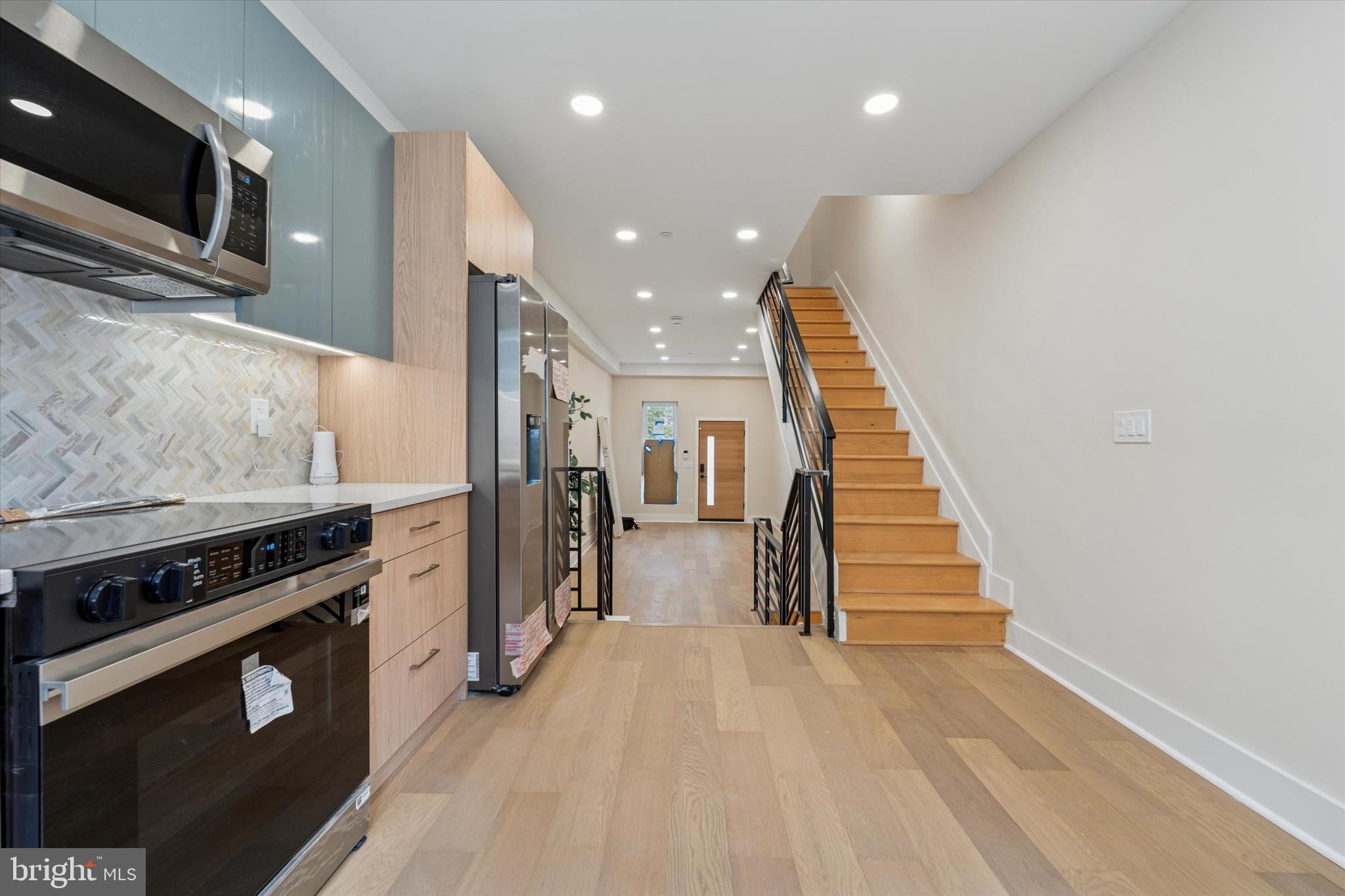 2440 E HAROLD STREET