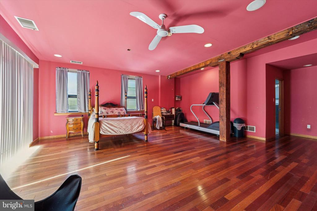 844 N 4TH STREET 48