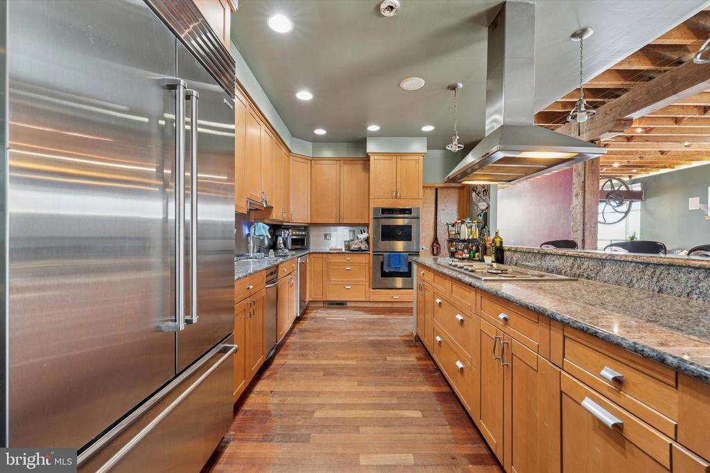 844 N 4TH STREET 48