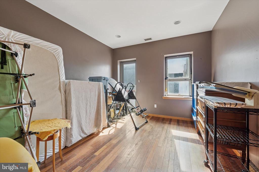 844 N 4TH STREET 48
